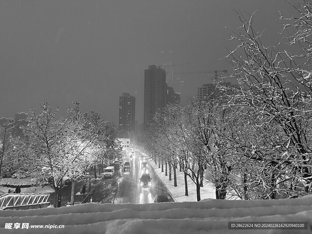 西安雪景图