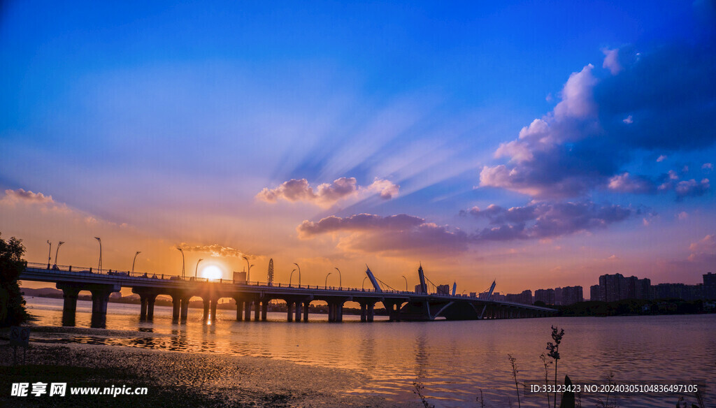 蠡湖大桥夕阳