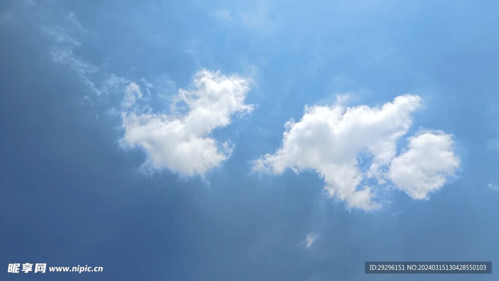 蓝天白云图片  