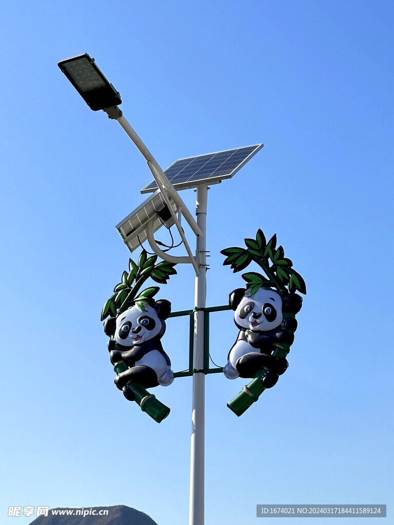 太阳能路灯杆