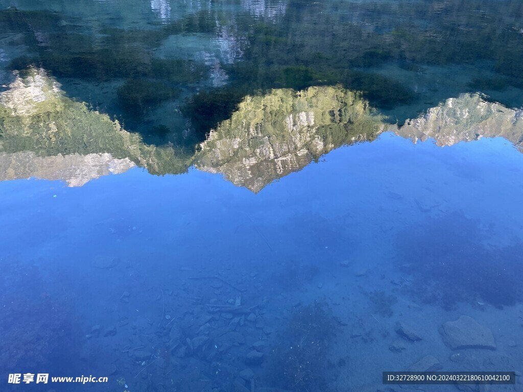 水