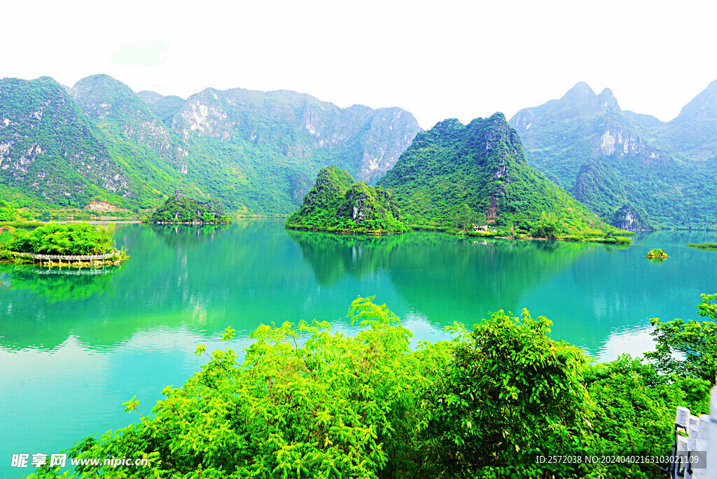 浩坤湖