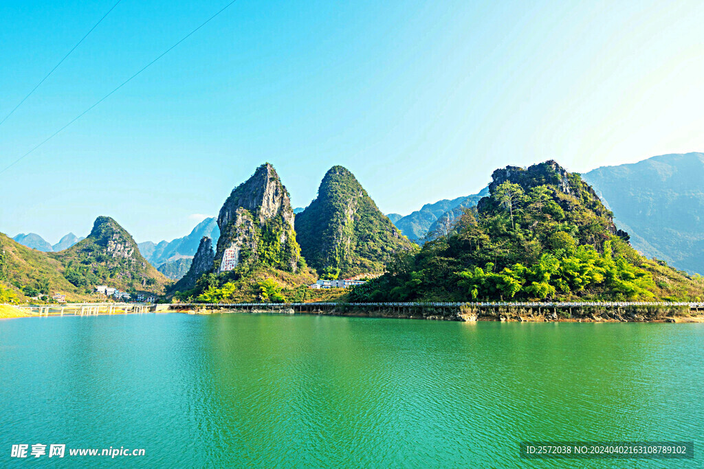 浩坤湖
