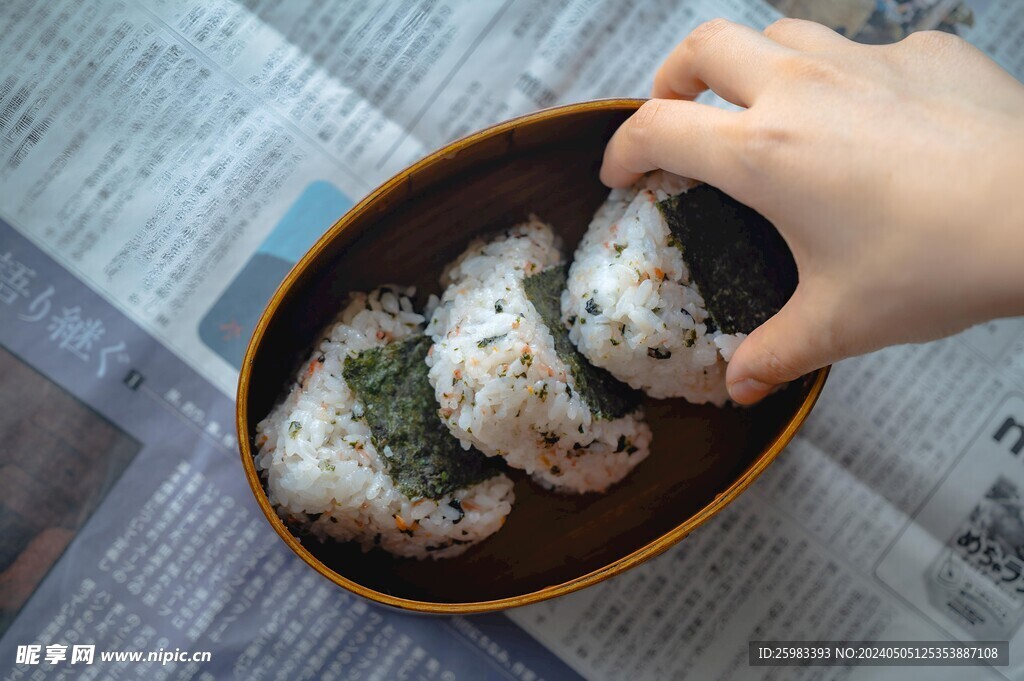 日式飯團