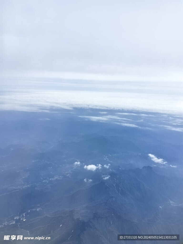 俯瞰山體
