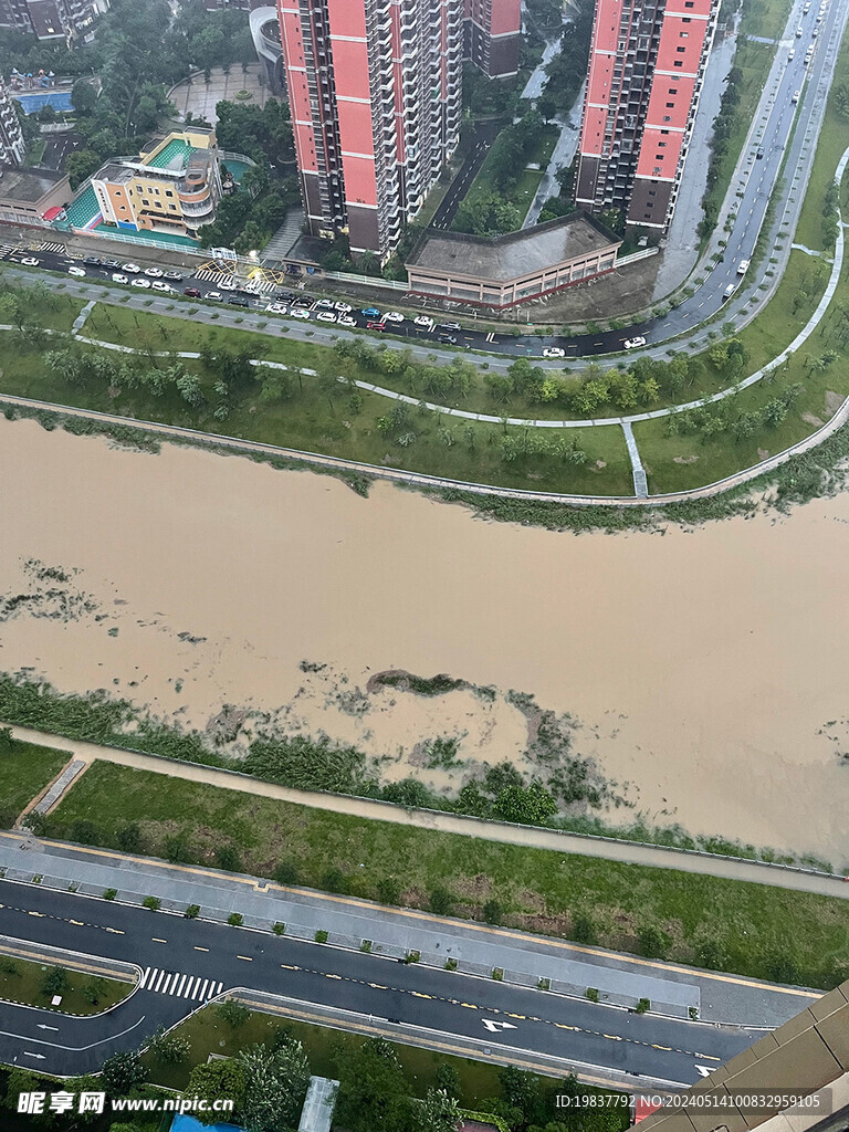 坪山河漲水