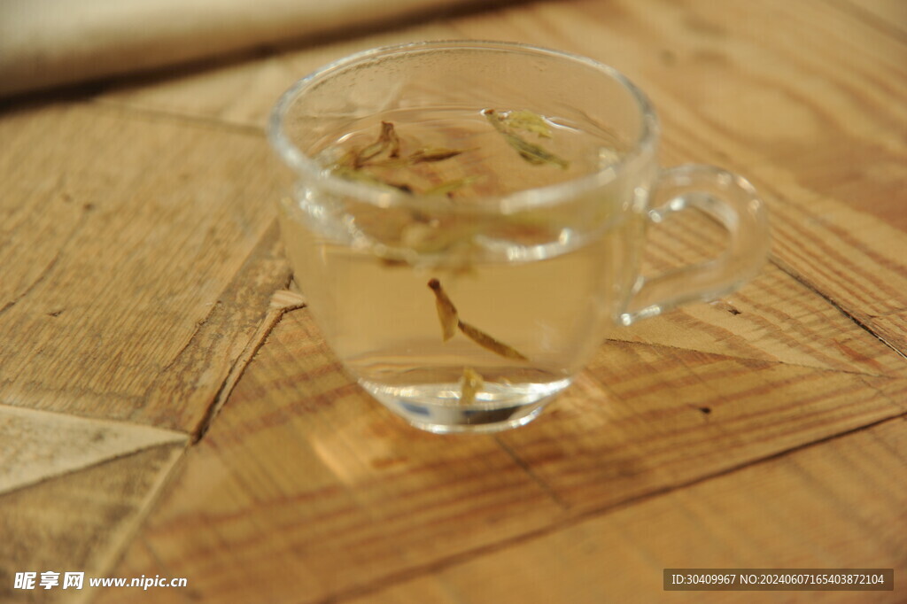 一杯水