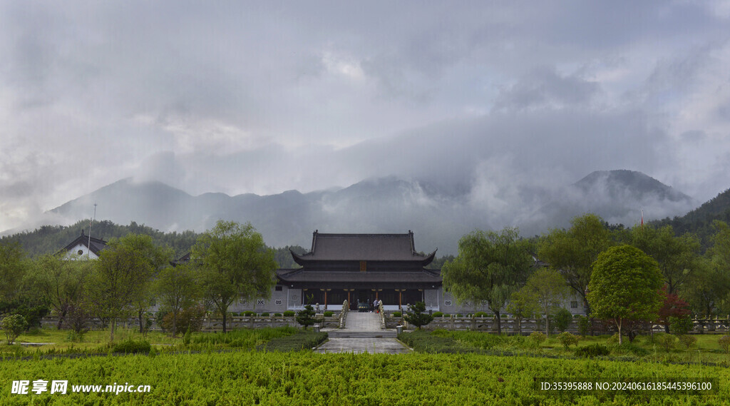 百丈寺遠景