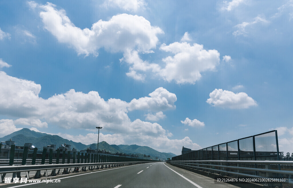 美麗天空白云