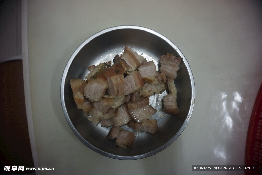煮豬肉