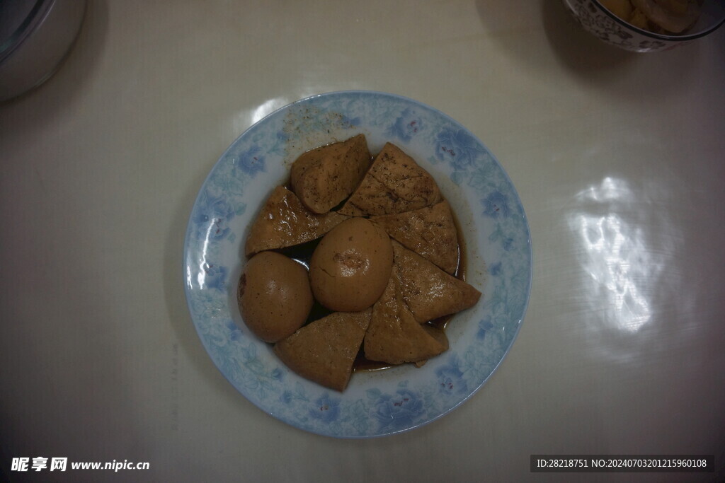 鹵雞蛋