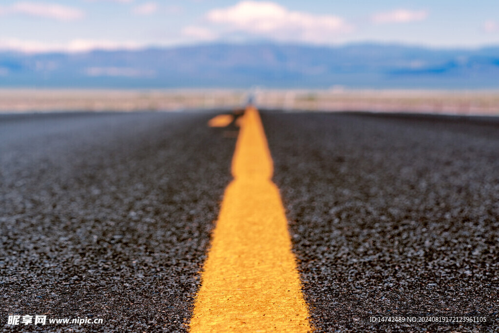 筆直道路