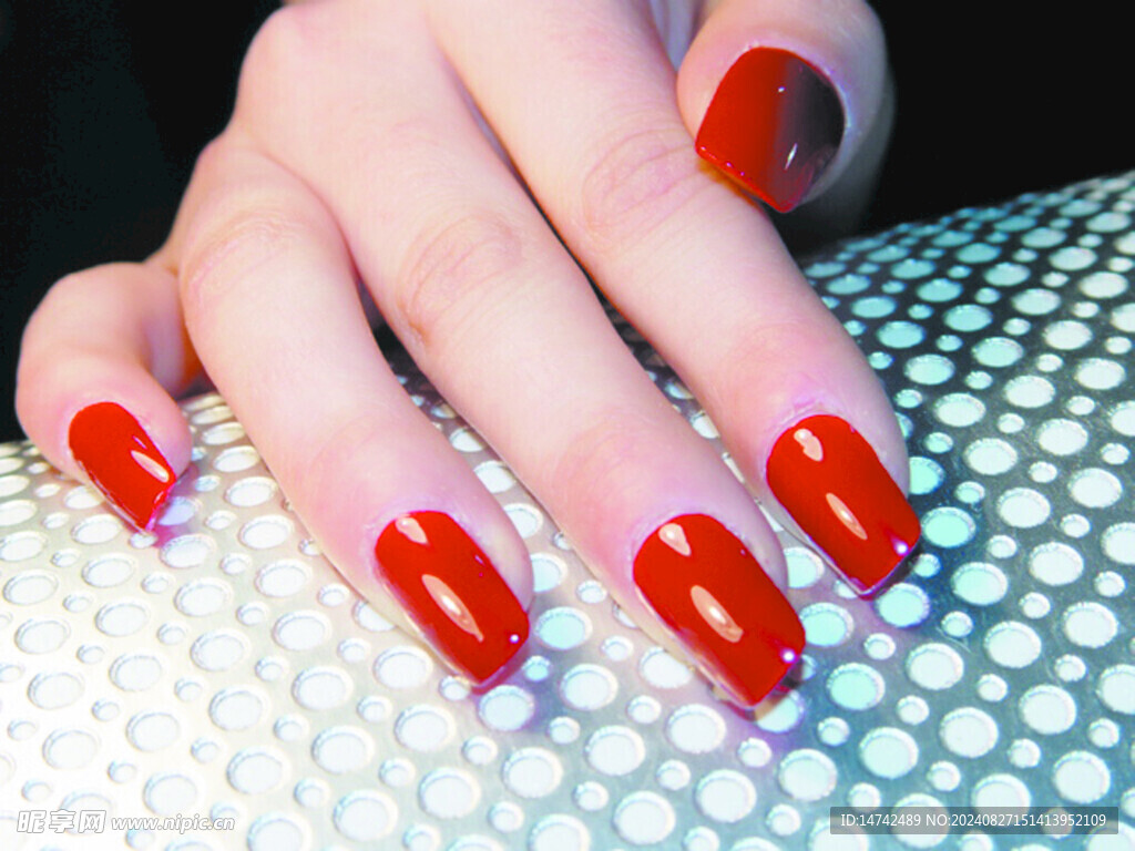 紅色美甲