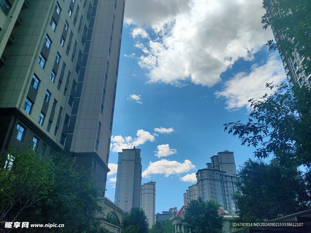 藍(lán)天天空