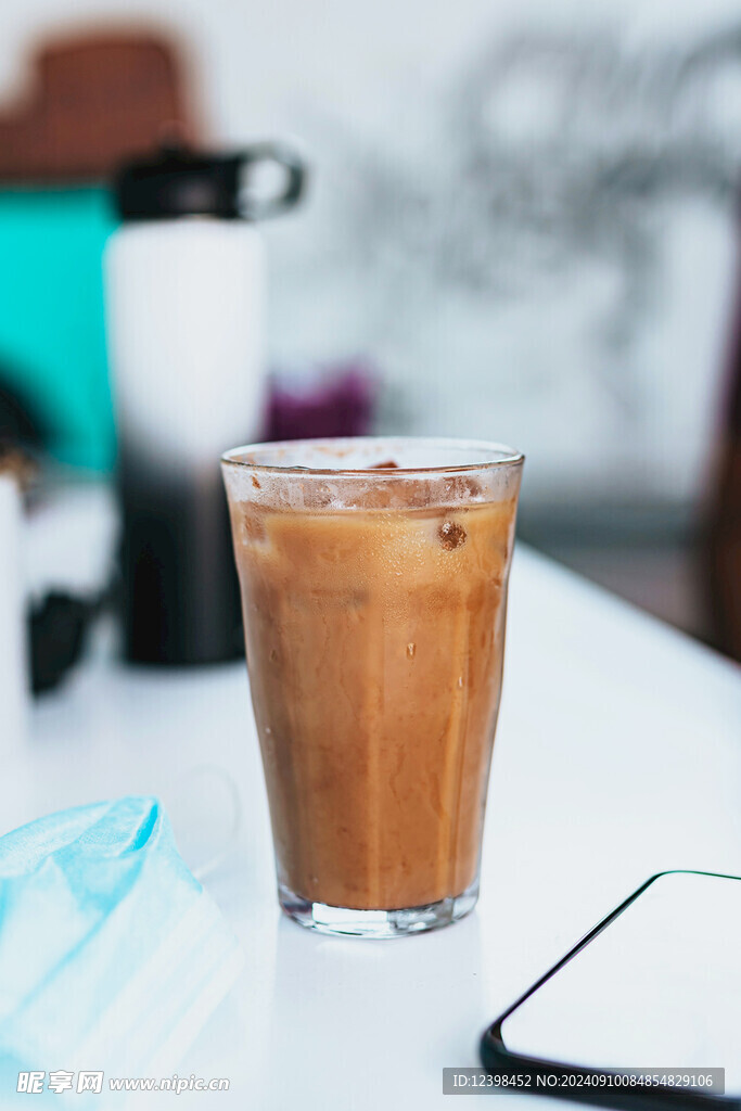 奶昔奶茶