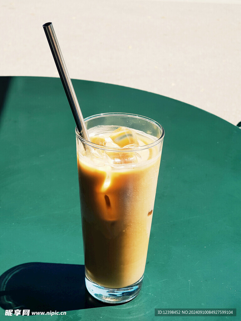 奶昔奶茶