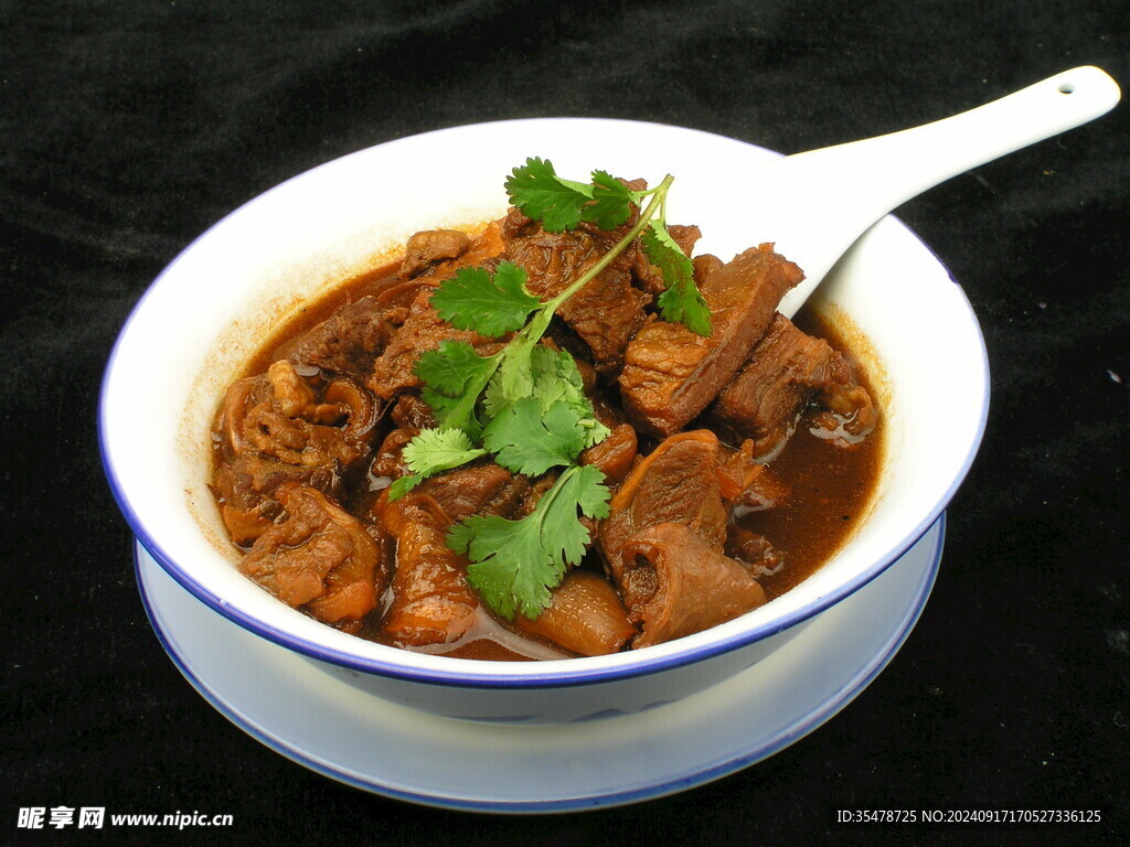 小碗牛肉