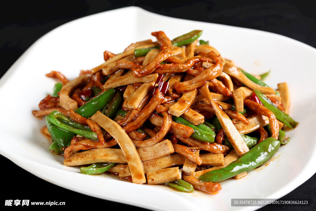 杭椒薄炒肉絲