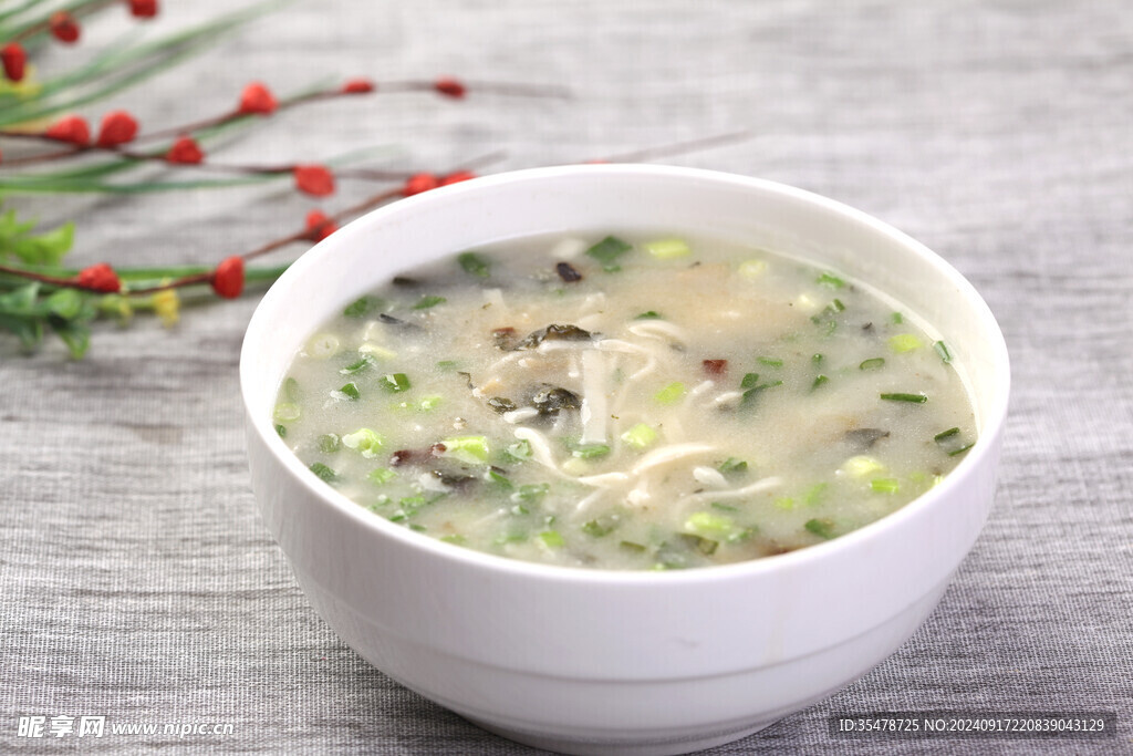 黑菜豆面條