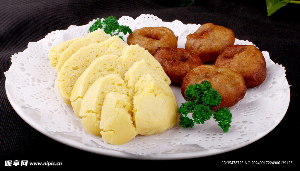 黃米饃拼油饃 