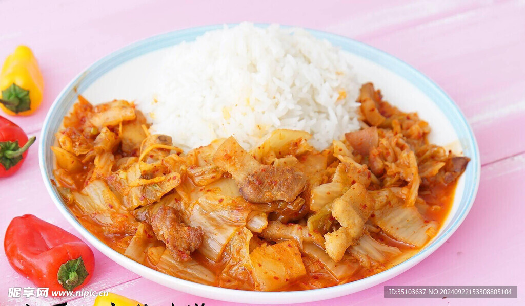 大白菜炒肉蓋澆飯