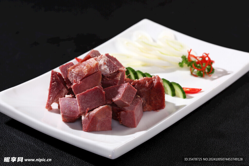 大塊牛肉