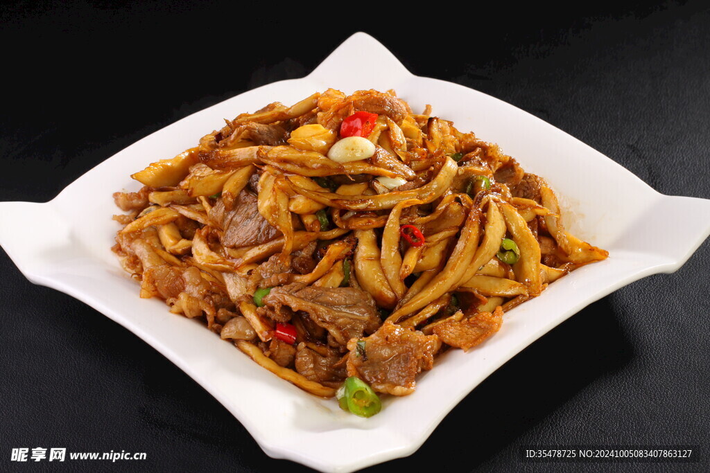  鮑魚菇炒肥牛