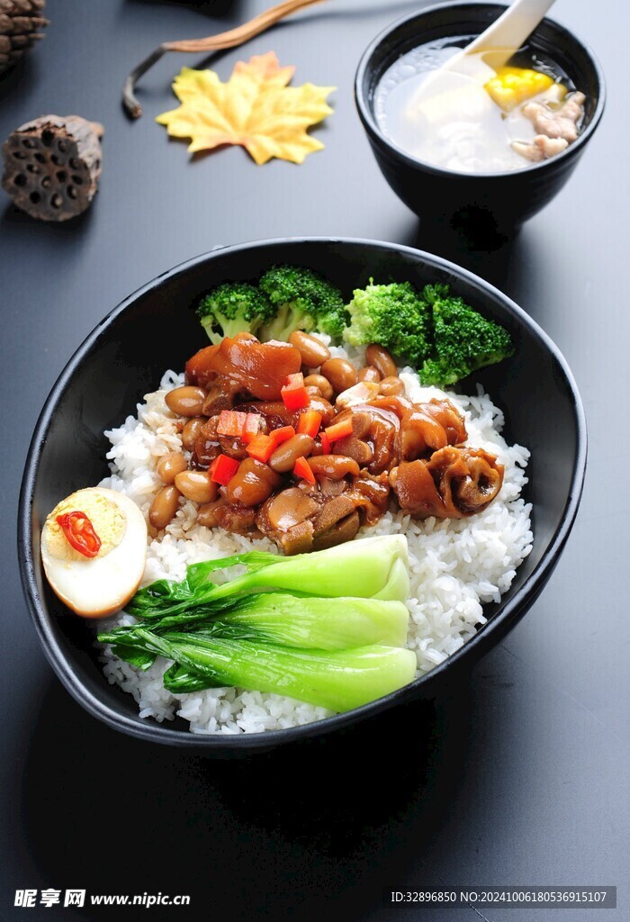 隆江豬腳飯