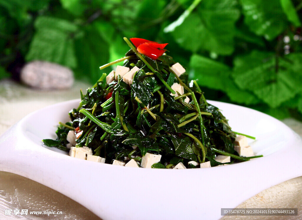  香椿豆腐