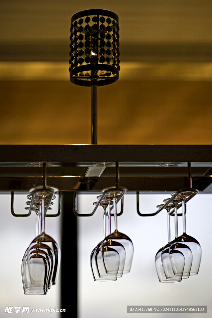 餐具餐盤擺臺(tái)