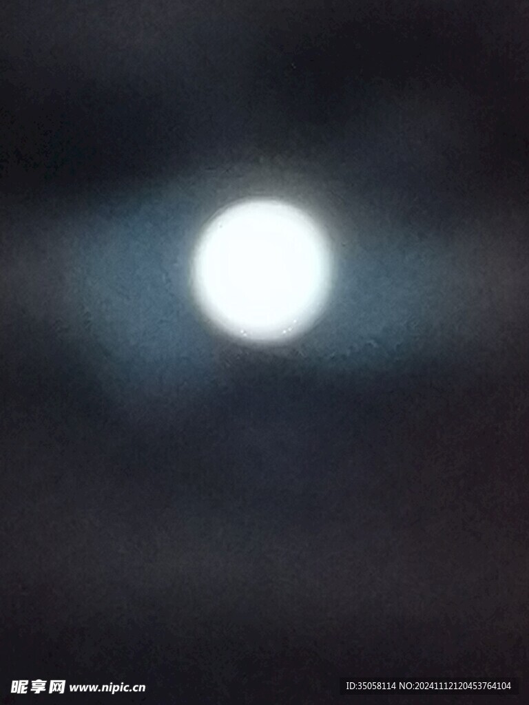月