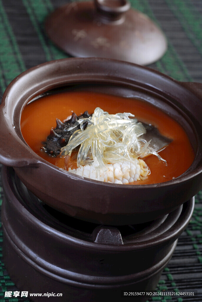 官府燜四寶
