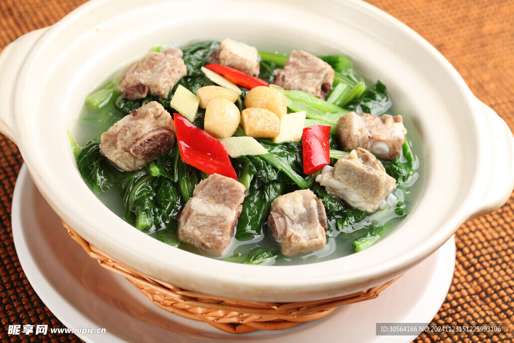 青菜排骨湯美食