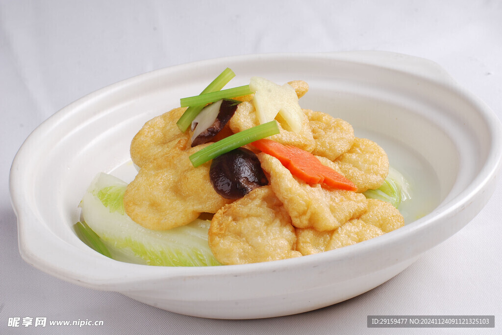 魚腐煲娃娃菜