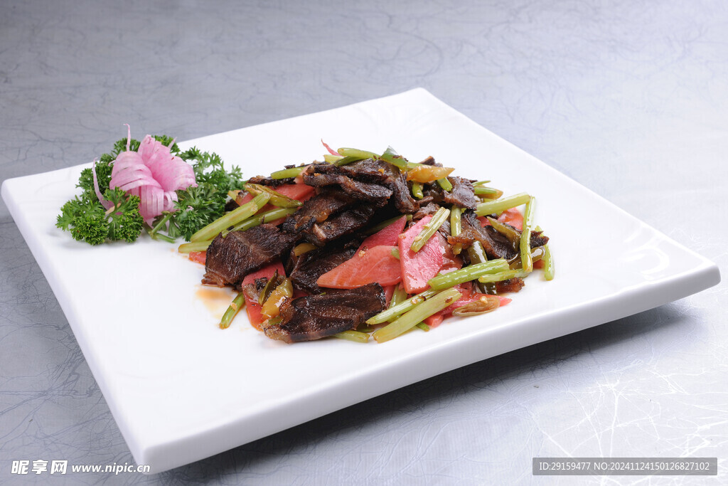 酸辣牛肉