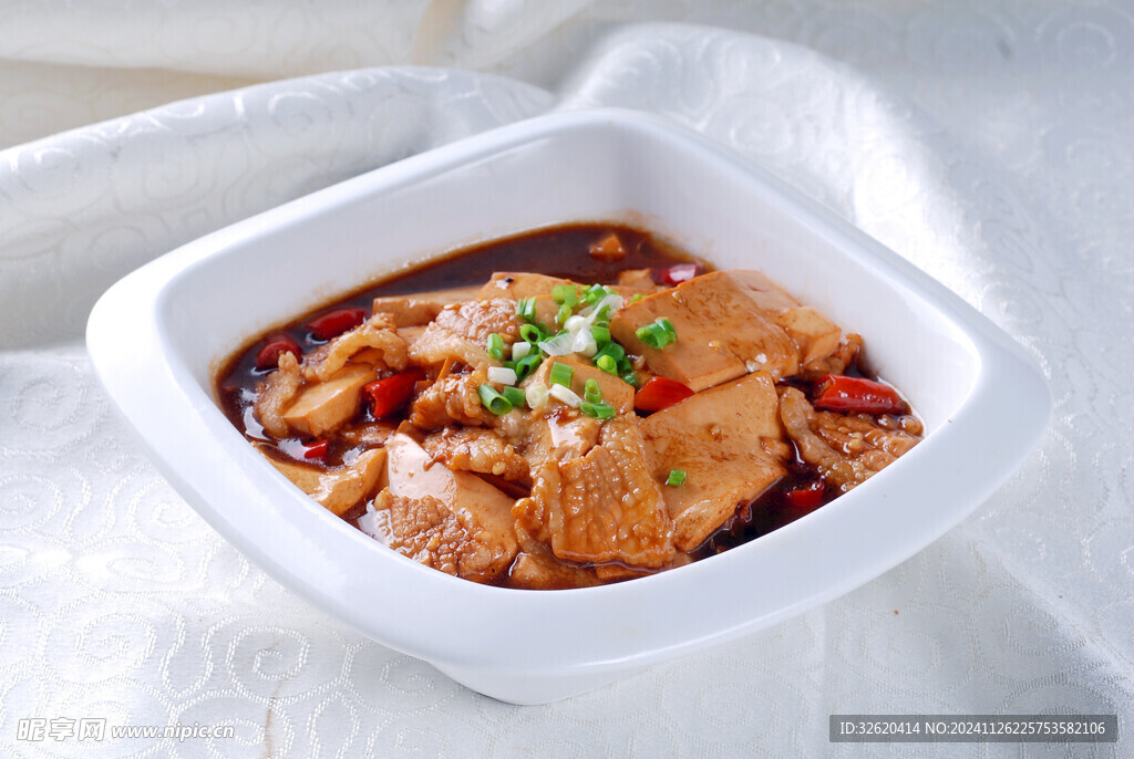 肉片燒豆腐