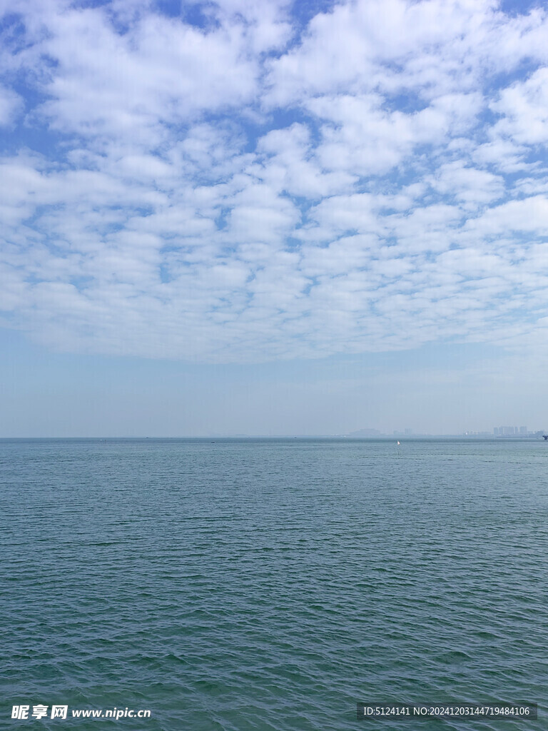 藍(lán)天白云