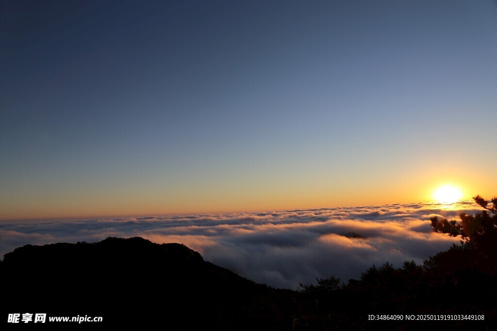 巍峨的安徽黃山自然風(fēng)景圖片