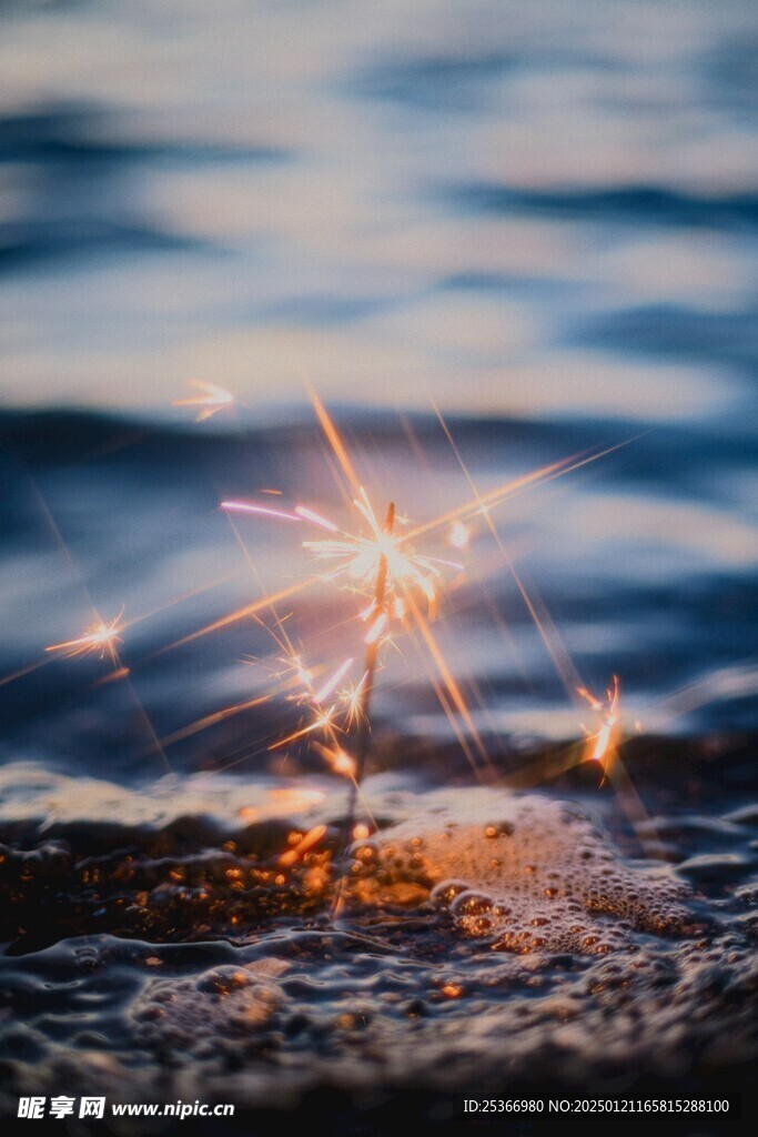 海邊煙花圖片