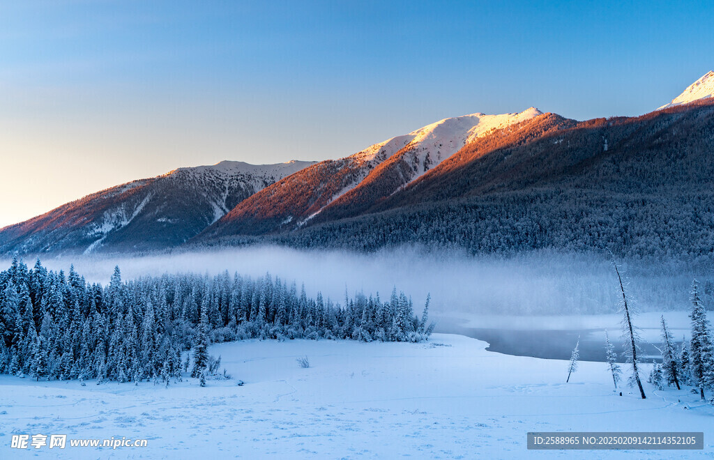 冬季雪山