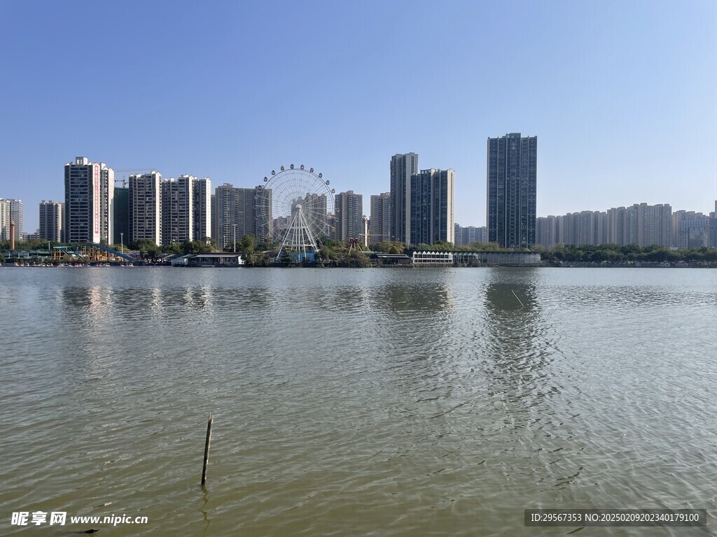 飛來湖
