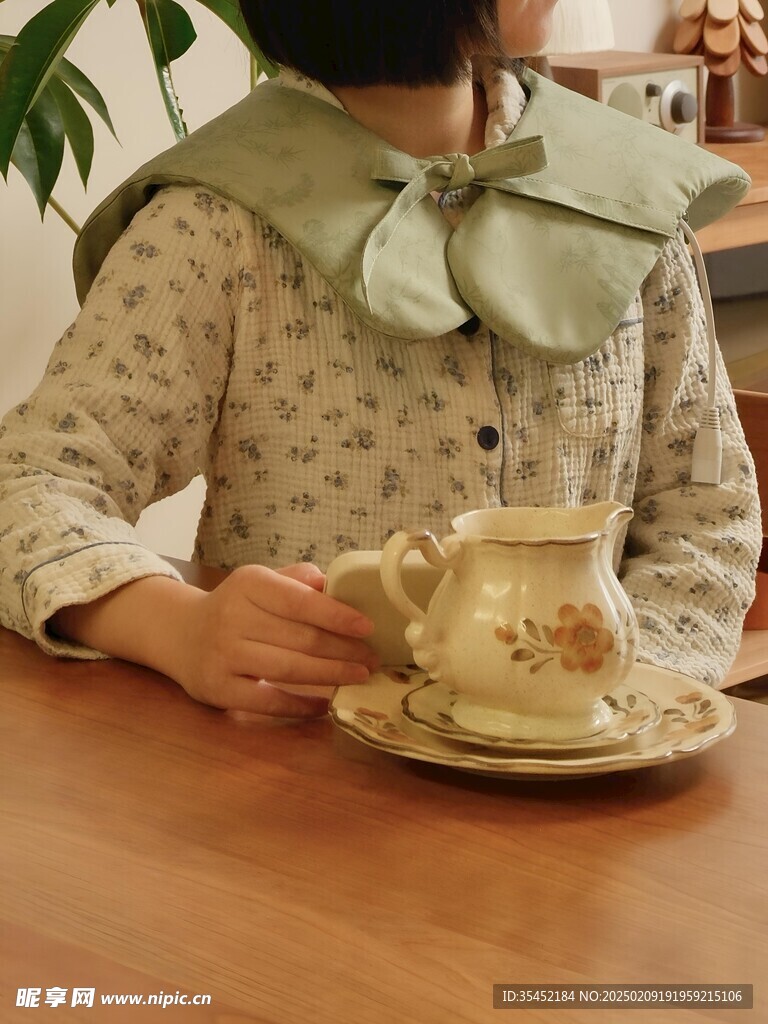 休閑的女孩