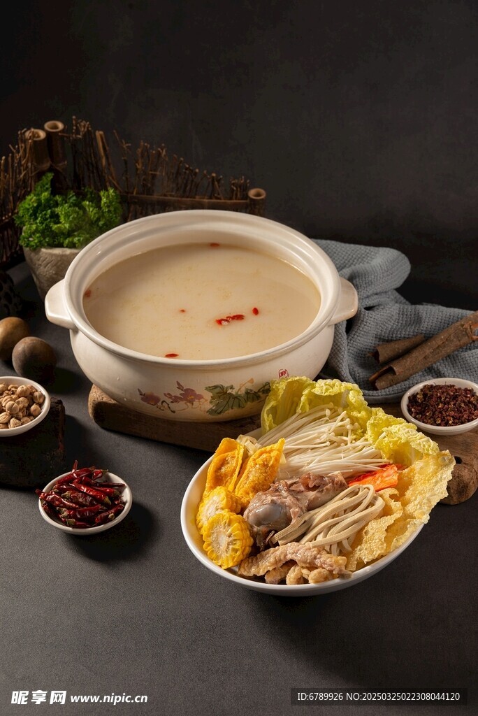 一桌火鍋套餐