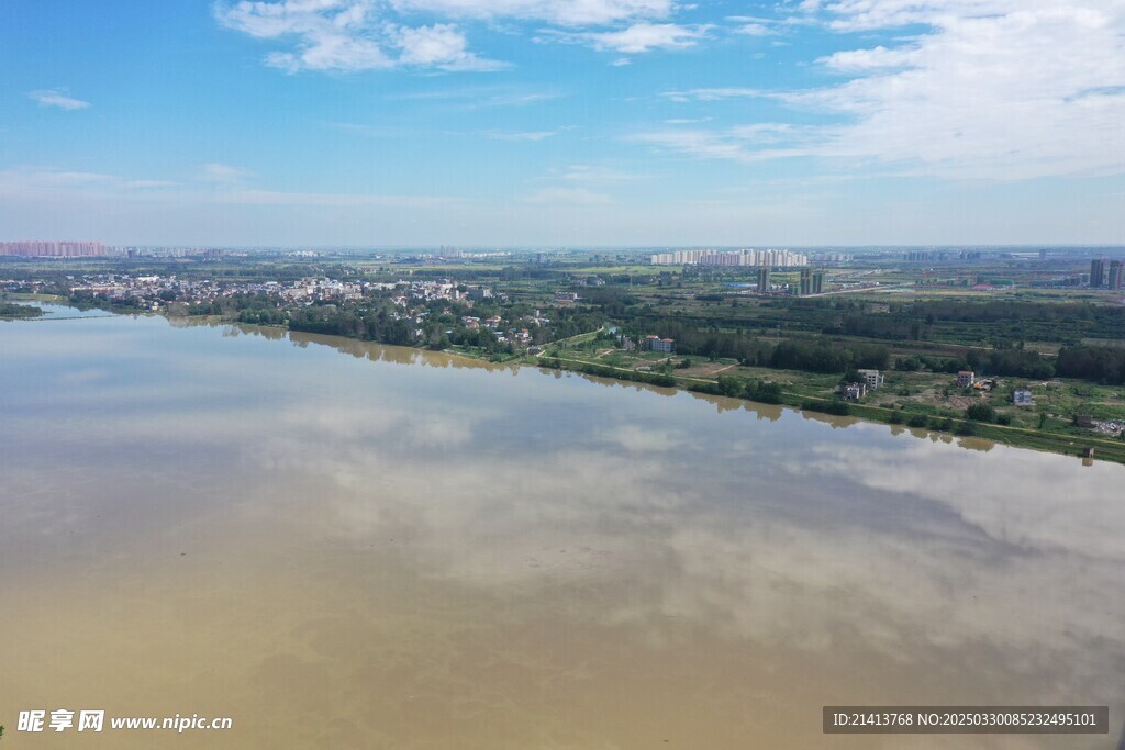 江邊的樓市