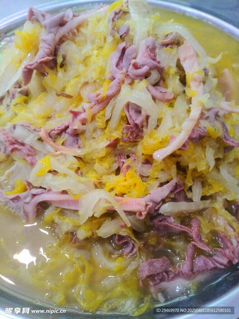 酸菜燉傘旦