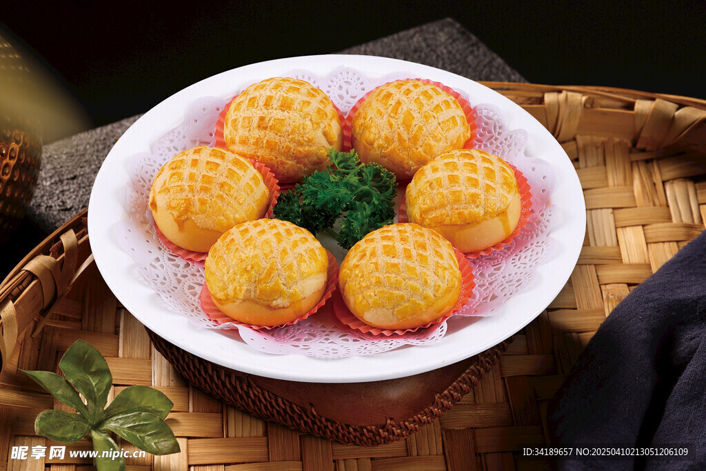 菠蘿包