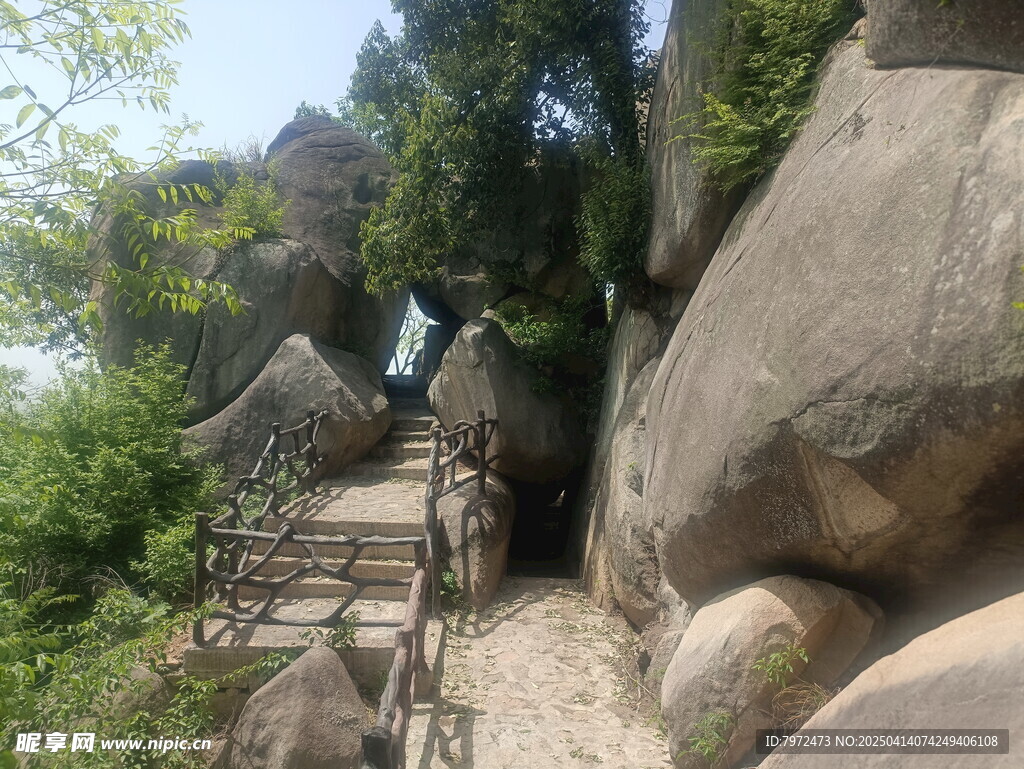 斗方山石碓
