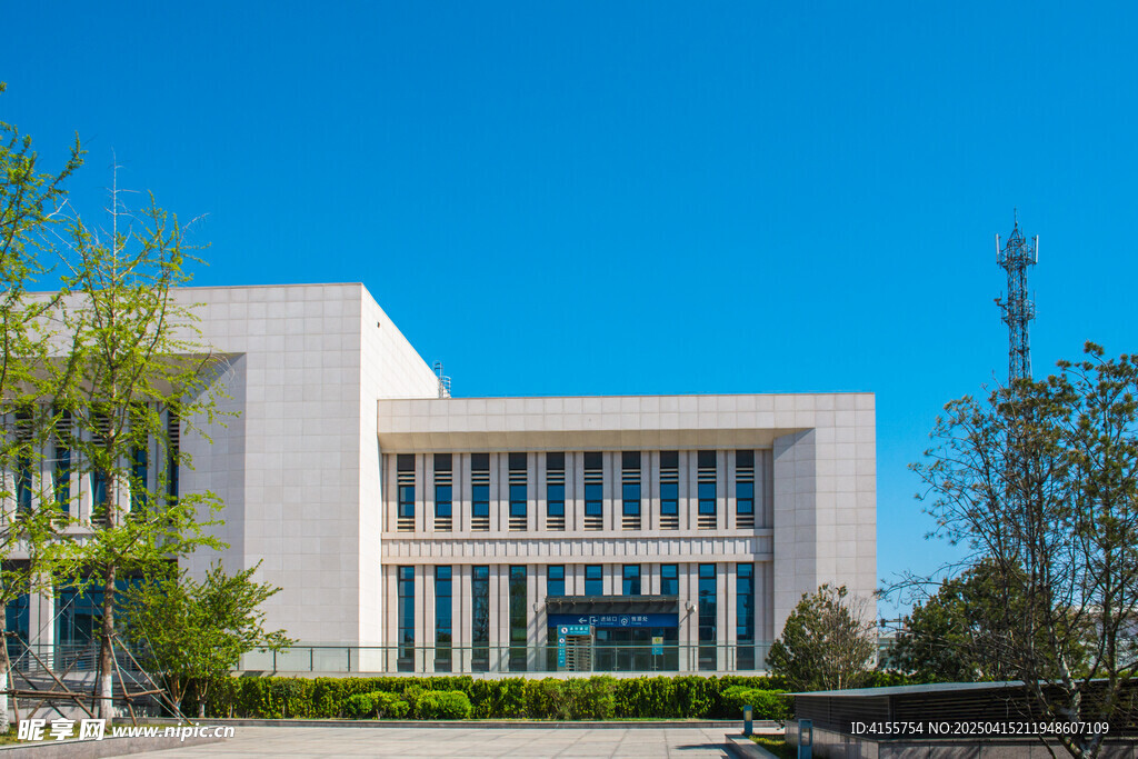 現代風格白色建筑外觀