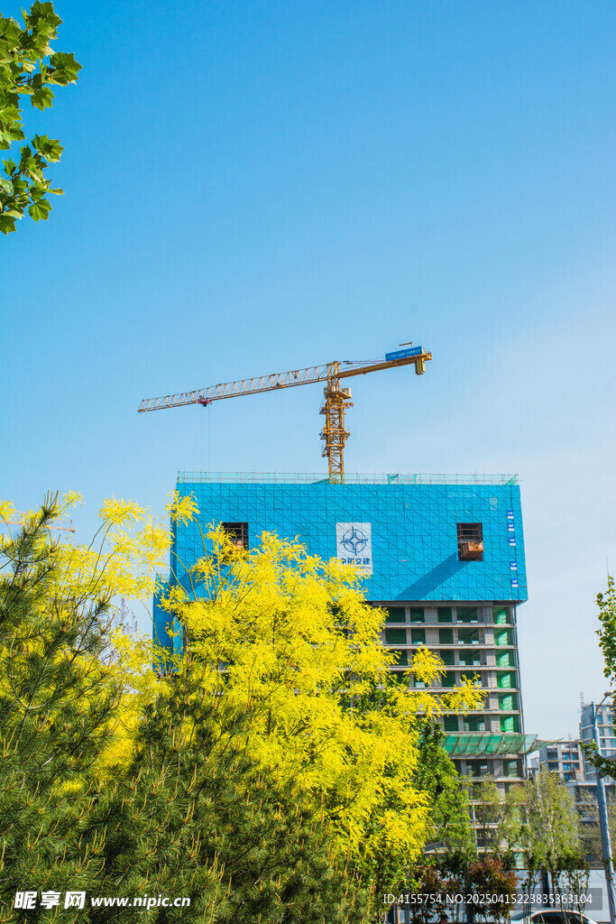 建設中的多彩建筑