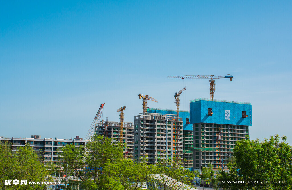 城市建筑工地景象